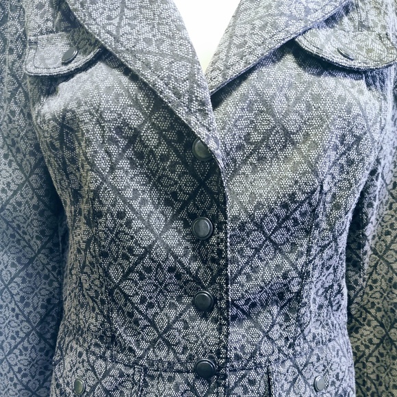 ANN TAYLOR LOFT CROPPED JACKET SIZE 4 - Picture 5 of 9